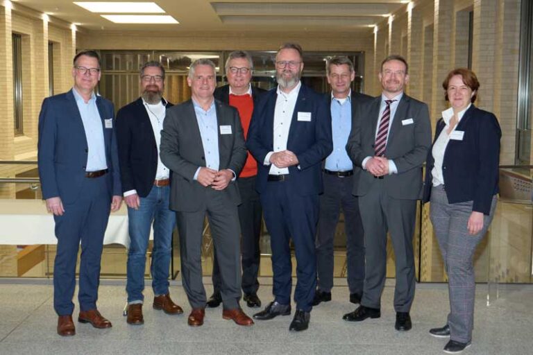 Madsen begrüßt Stadtwerke Husum und Deutsche Giganetz GmbH im Bündnis für Glasfaserausbau