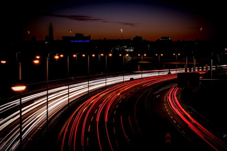 Maximale Flexibilität auf der Autobahn: Sicherheit, Vorschriften und praktische Tipps für den Transport