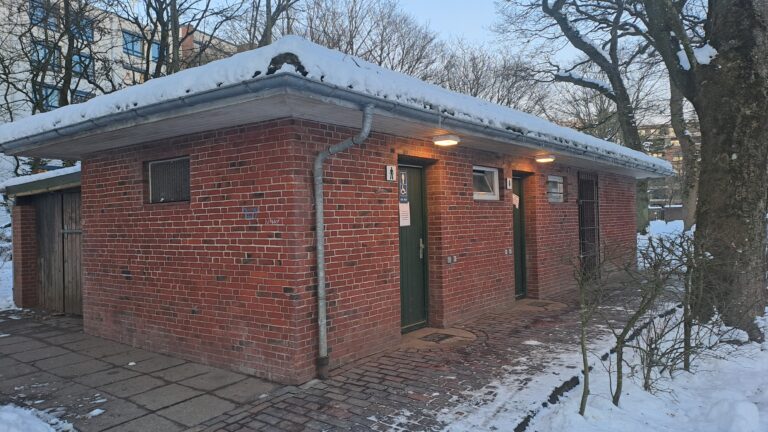 Husum: Öffentliche WC-Anlagen im Stadtgebiet wieder uneingeschränkt nutzbar