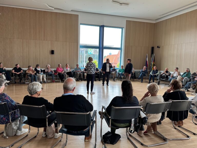 „Wie geht es mir in Husum?“ – Dialogabend im Husumer Rathaus